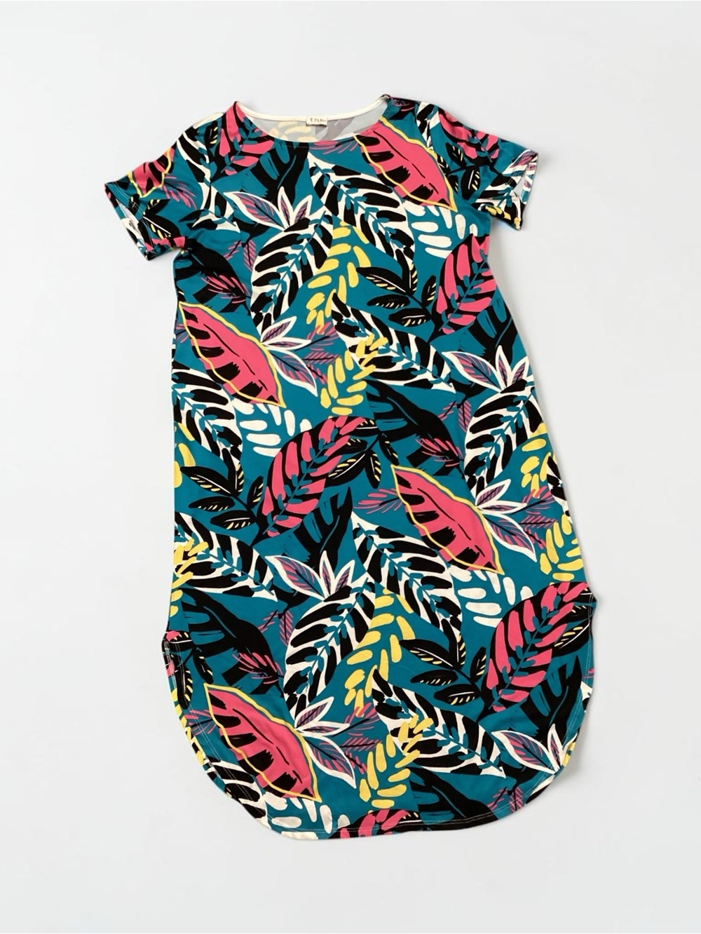 P & Rose Boutique Resortwear Tropical print dress teal multi size Large.